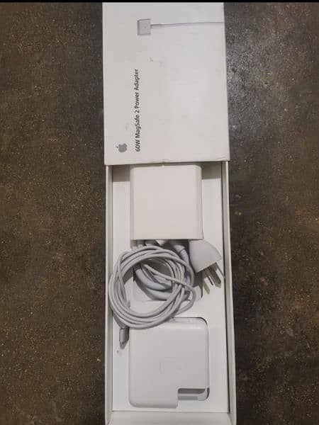Apple MagSafe 2 power adaptor/ MacBook Charger 1