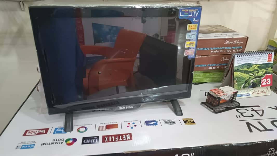 22 inch 24 inch LED TVS Stock 4