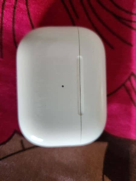 Apple Airpods Pro (ORIGIONAL) URGENT SALE 3