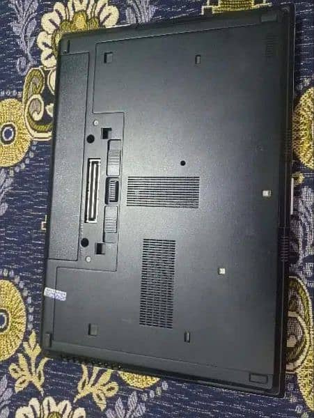 Hp 8470 laptop new condition 4gb ram 500 gb HDD 5