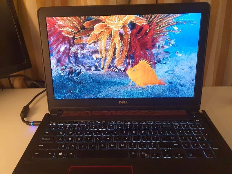 DELL i7559 gaming laptop going cheap 2