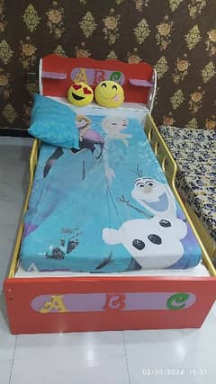 kids bed double.
