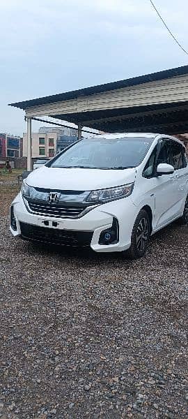 Honda Freed G package full option 4