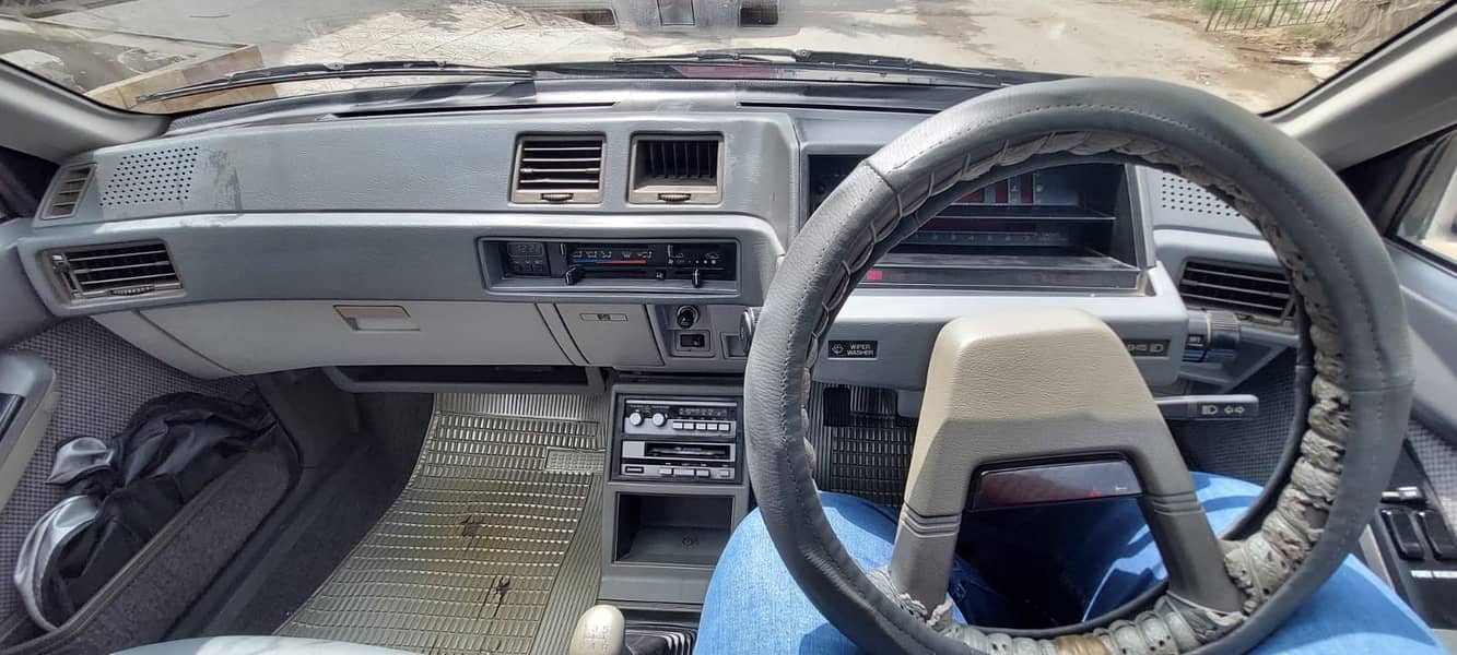 Low Mileage 43500 KMs Mitsubishi Lancer 1.3 GLX Super Saloon 1986 14