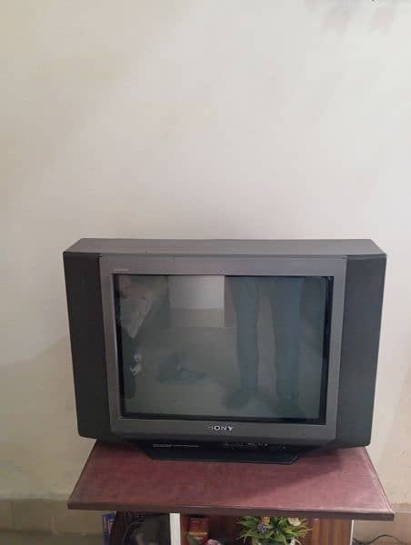 Sony 21 Inch Flat Colour Screen  TV 4