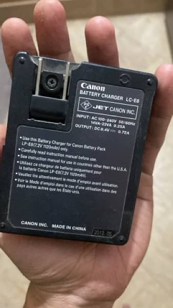 Canon 550d dslr camera 6