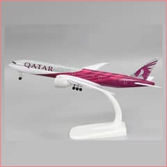 airplane model Qatar 2020 20 cm metal with plastic srand for decorati