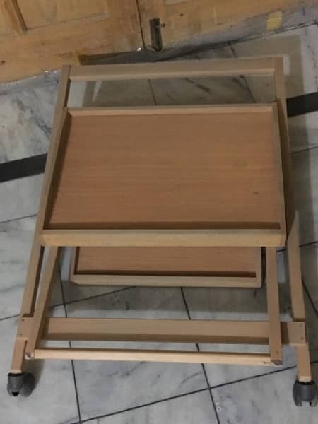 Wooden foldable tea Table 4