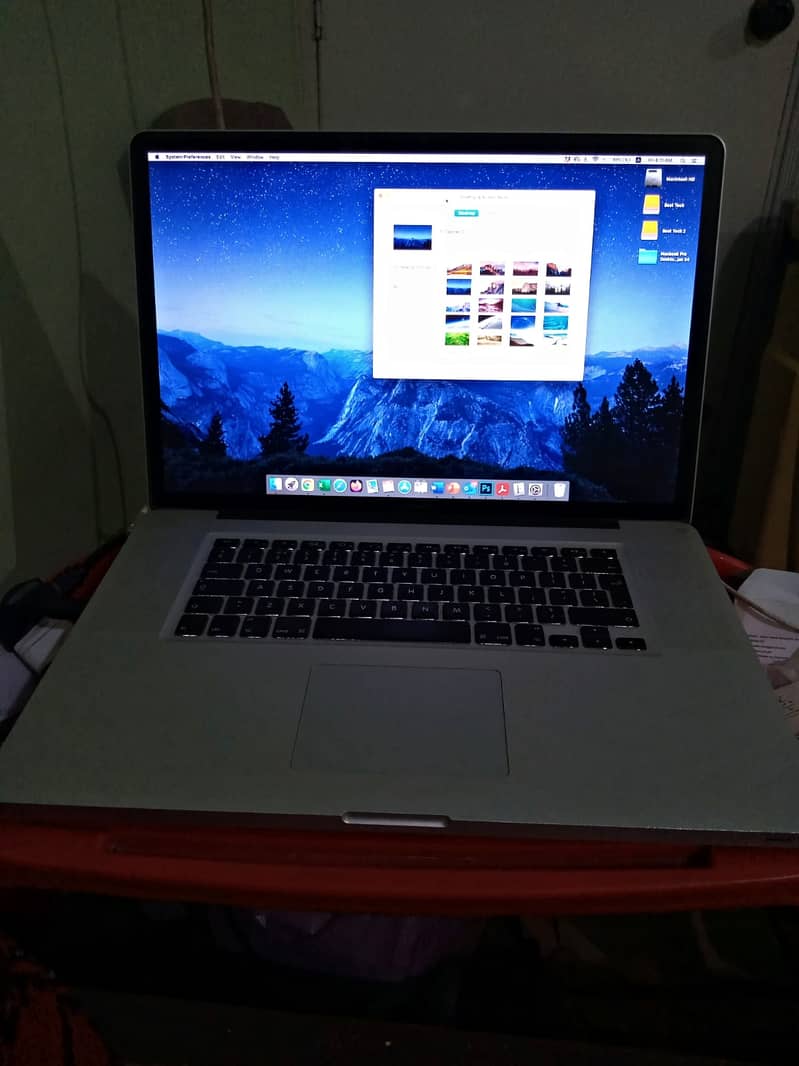 MacBook Pro 17 Inch i5 Special Edition Mid 2010 Dual Graphics Card 6