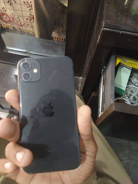 iphone 11 for sell  good offer 3