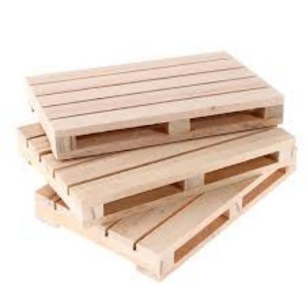 Plastic Pallets / Wooden Pallets 5