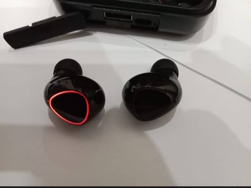 M10 Wireless 5.0 airbuds with HD sound quality 4