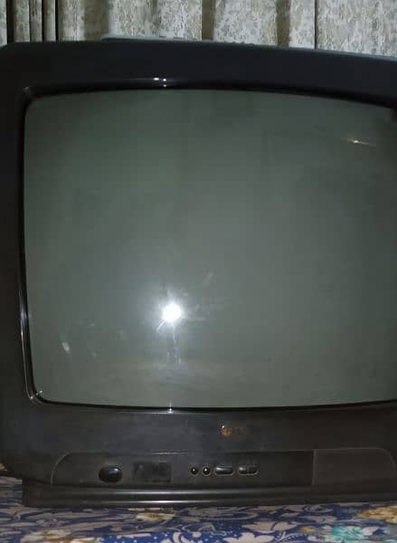 LG Original tv. Used ma ha achi condition ma ha kabhi kharab ni hoa 1