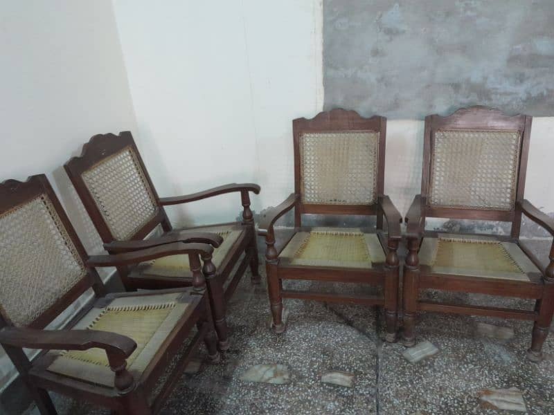 Chairs set with table in reasonable price 1