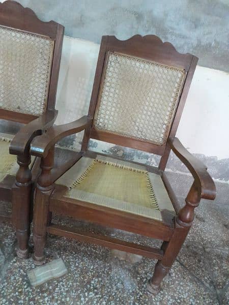 Chairs set with table in reasonable price 2