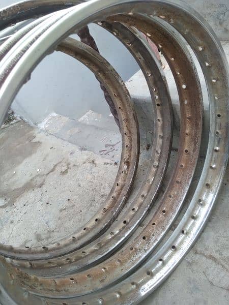 RIM 70 or 125 GOOD CONDITION 8