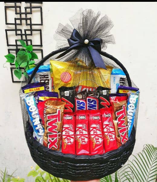 customized gift baskets for valantinday/birthday/anniversary 3