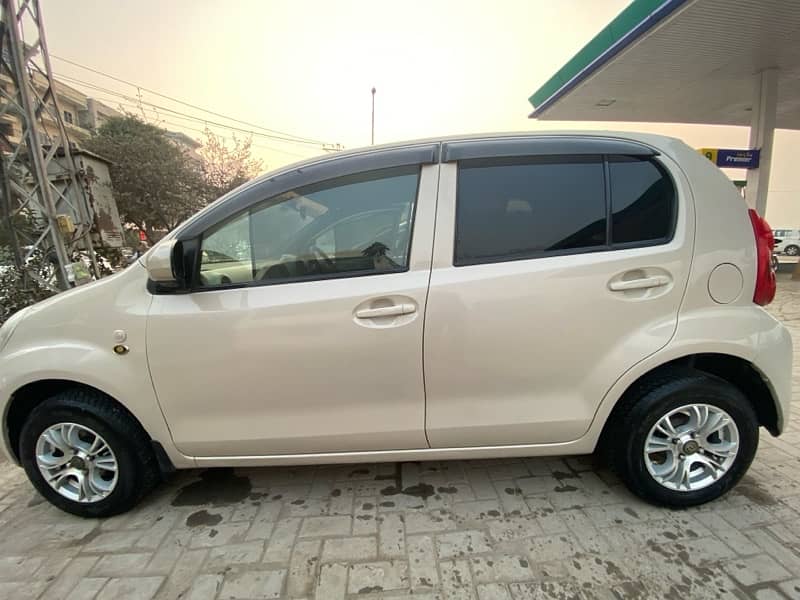 Daihatsu boon 1.0 CL 7