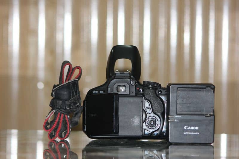 Canon 600d with 18-55mm lens and all accessories 1
