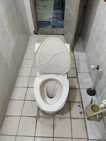 Toilet Commode 1