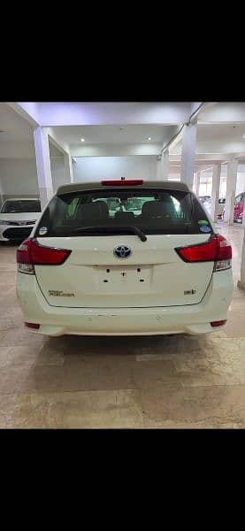 Toyota Corolla Axio Fielder 2020/2024 Import white color 5