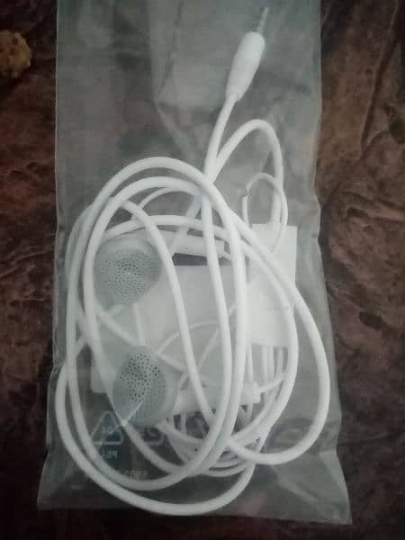 original Samsung j6+ handfree for sale 0