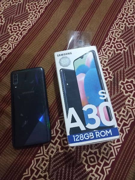 Samsung Galaxy A30s 4/128 0