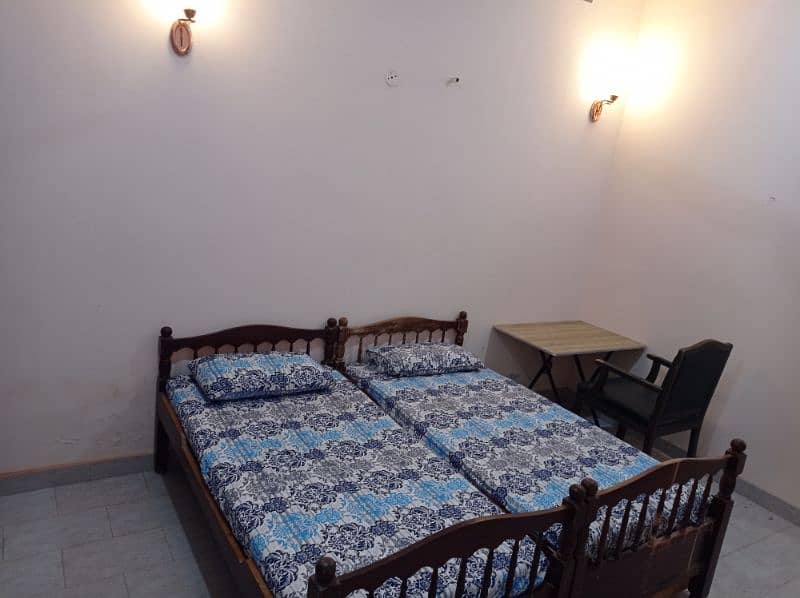 Basement room/portion for rent in family home ideal for students 5