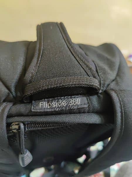 Lowepro Flipside 300

Backpack/Camera bag 4