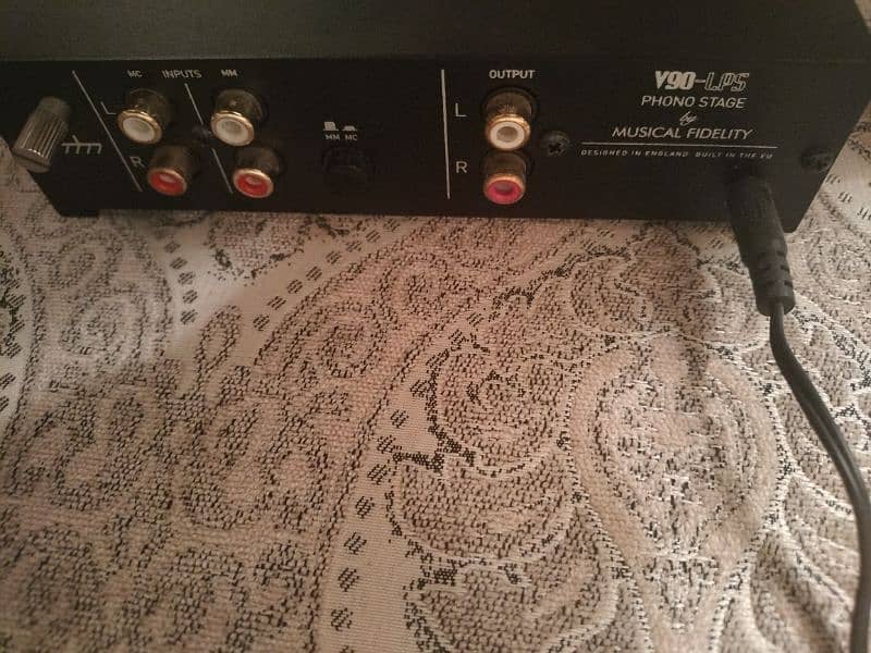 Musical Fidelity V90LPS Phono Preamplifier 1