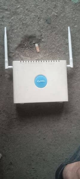 Zyxel Router for sale Rs 3000 0
