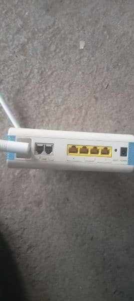 Zyxel Router for sale Rs 3000 3
