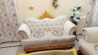 7 seater sofa with table