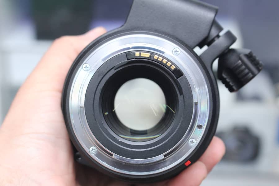 Tamron 70-200mm F2.8 Non-VC Lens (Canon) 2