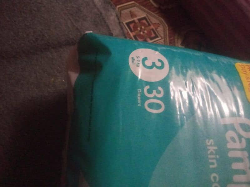 Pampers Diaper size 3 30pcs 2