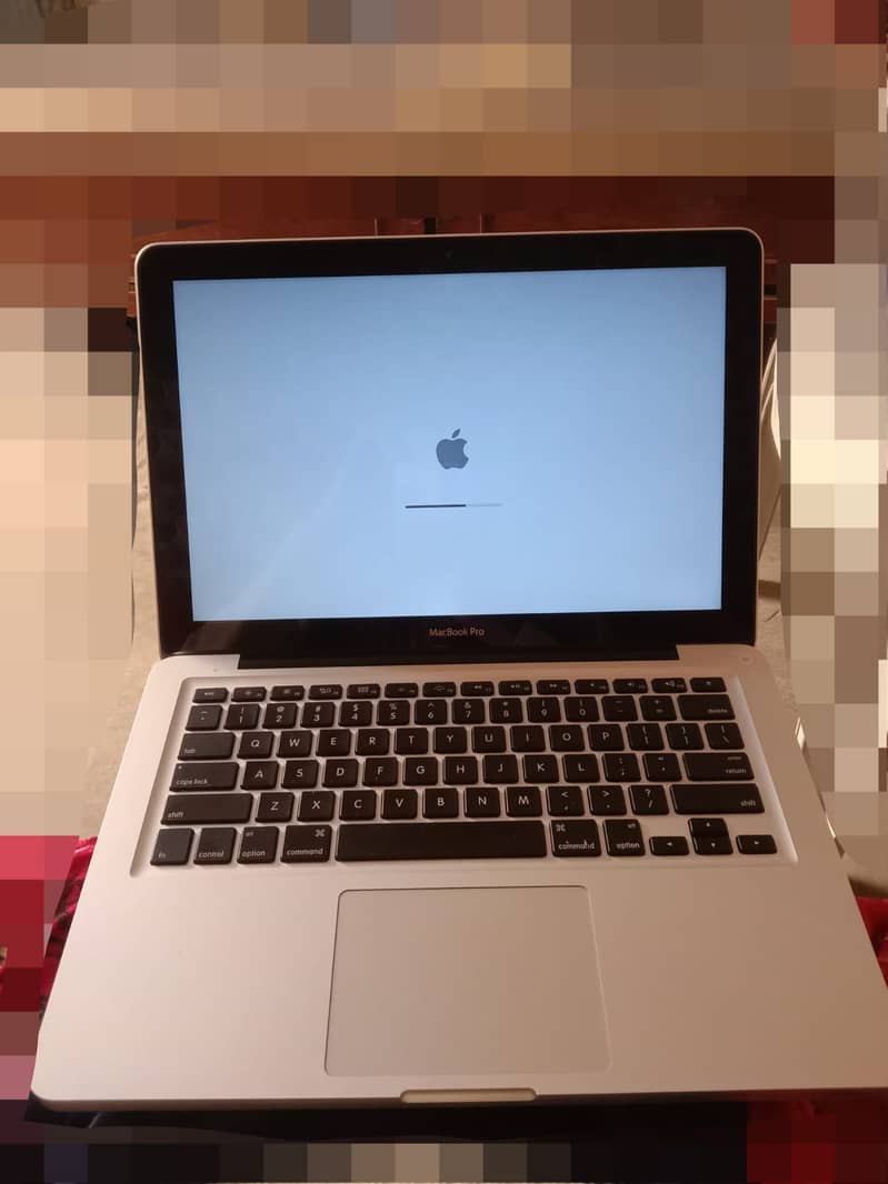 MacBook Pro (13-inch, Mid 2012) 1