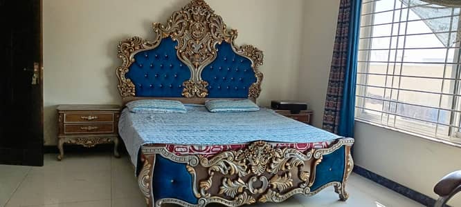 King Size Bed / Double Bed