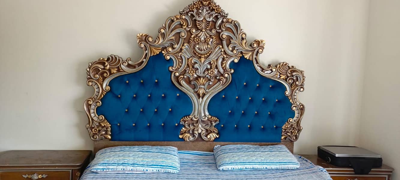 King Size Bed / Double Bed 3