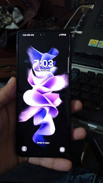 Samsung Galaxy flip 3 5g 0