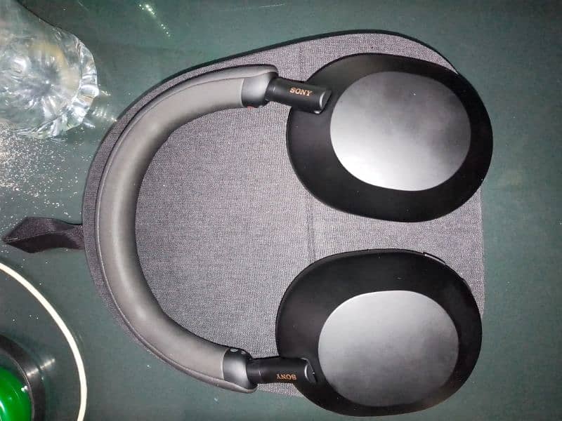Headphone Speakers / Sony / WH1000XM5 4