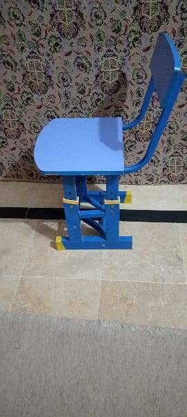 Kids Study Table and chair 0
