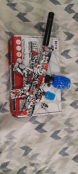 Gel blaster in   new Condition  with balls. 0