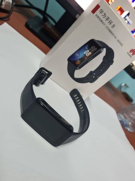 Huawei Band 8 Smart Watch 1