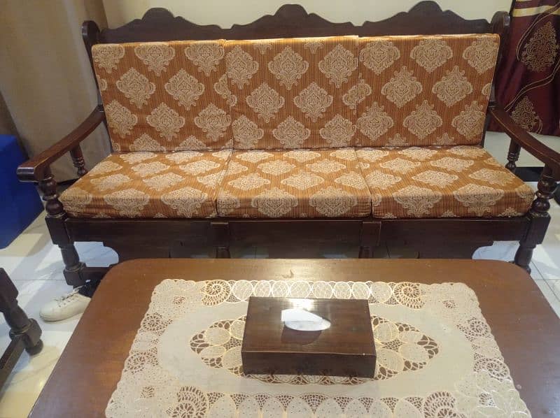 5 seater wooden sofa set with center table for sale in Islamabad 2