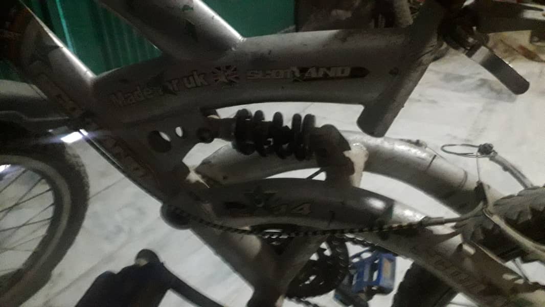 F16 Bicycle in good condition 1