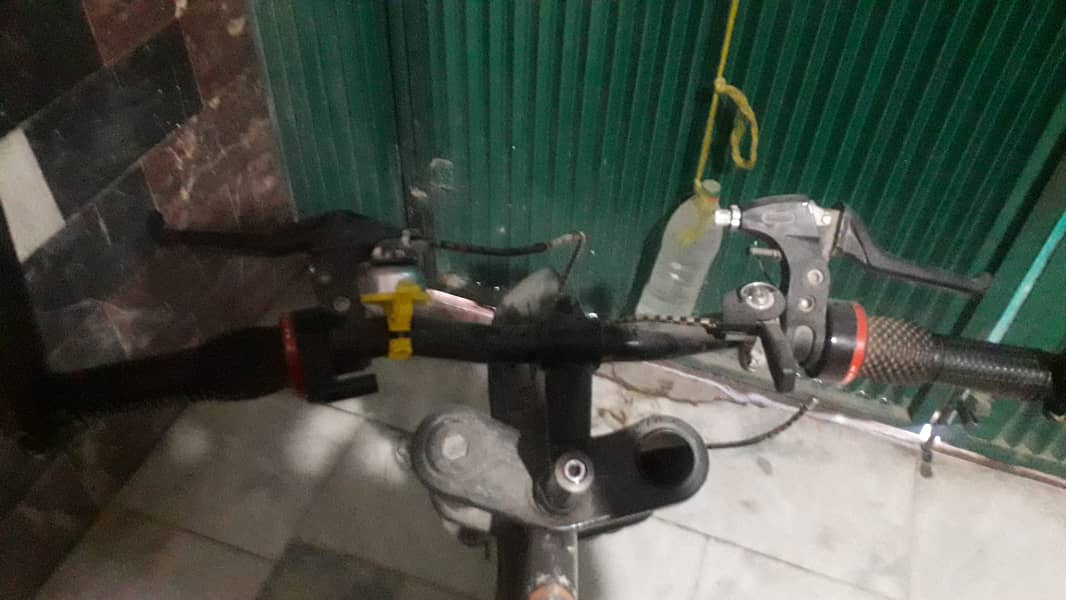 F16 Bicycle in good condition 2