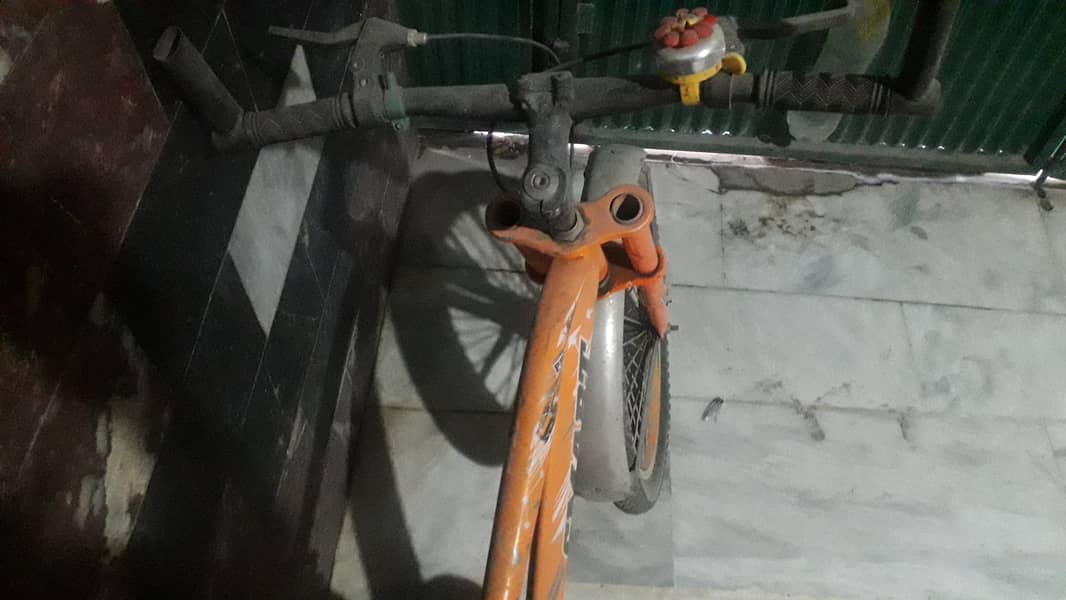 F 16 bicycle in good condition 2