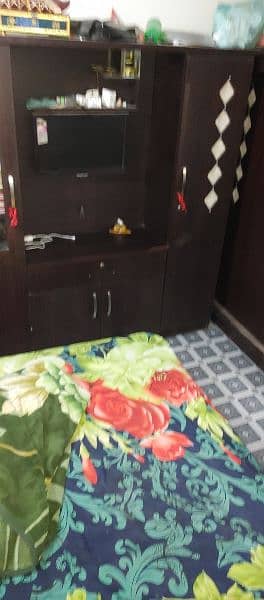 4 piece furniture in good condition. 1