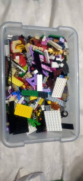 Lego random 1 kg bags with figures and set 7