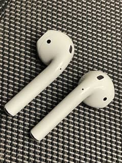 Apple AirPods 1st Generation - Earpieces/Earbuds Only 0
